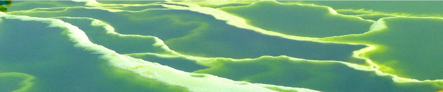 Zoomed in photograph of waves overlapping